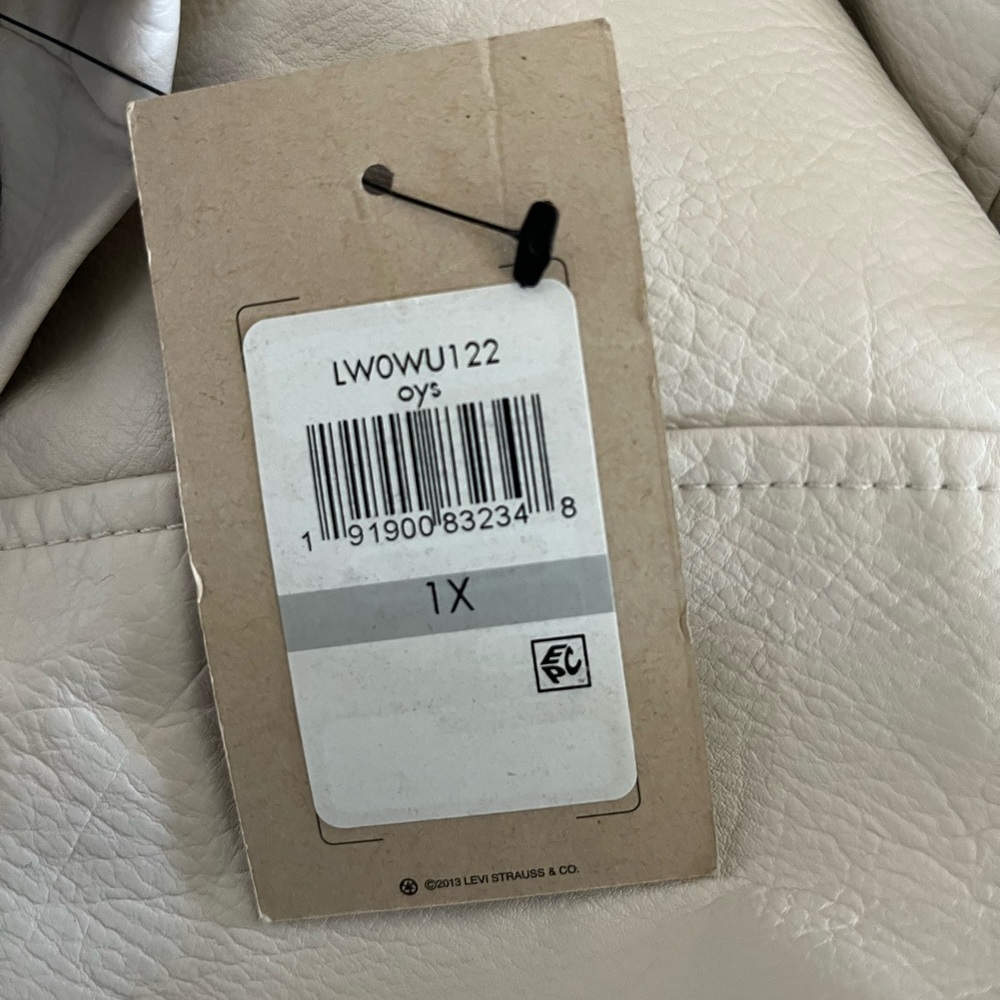 Levi's Cream Leather Moto Jacket Asymmetrical Zipper - Picture 5 of 5